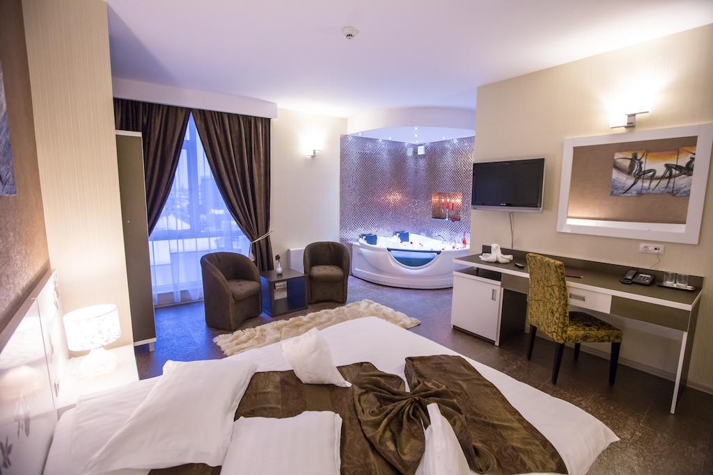 Hotel Meliss Craiova Zimmer foto
